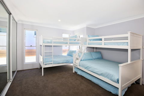 Neptune I Absolute Beachfront I Stunning Views - Accommodation Daintree 17