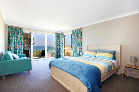 Neptune I Absolute Beachfront I Stunning Views - Accommodation Daintree 16