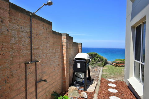 Neptune I Absolute Beachfront I Stunning Views - Accommodation Daintree 27