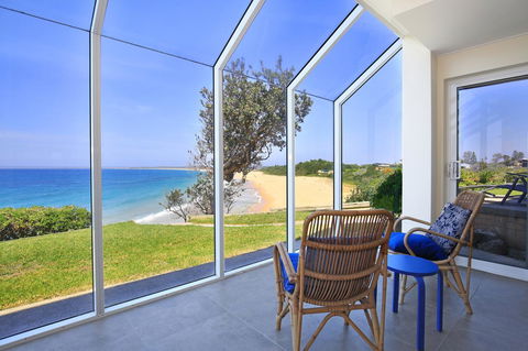 Neptune I Absolute Beachfront I Stunning Views - Accommodation Daintree 4