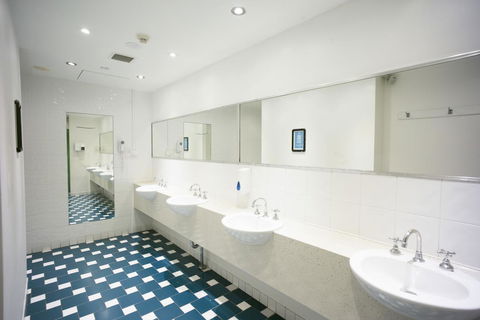 YHA Sydney Central - Accommodation Daintree 13