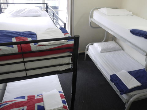 Maze Backpackers - Sydney - Accommodation Daintree 36