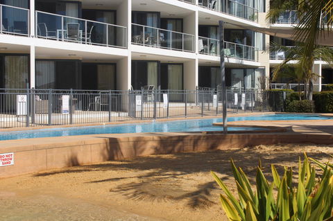 The Boathouse Resort Luxury Apartments - Accommodation Daintree 11