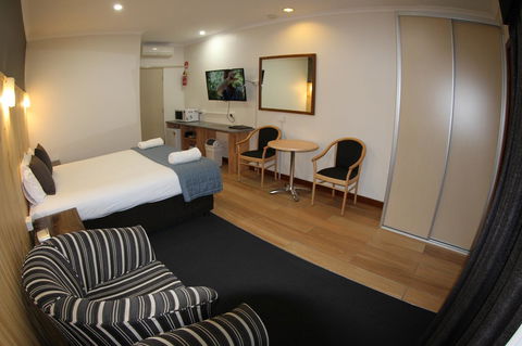 Sleepy Hill Motor Inn - Accommodation Daintree 15