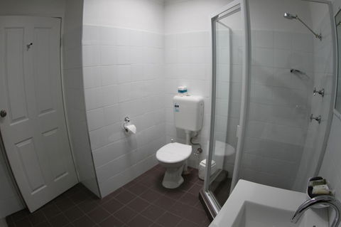 Sleepy Hill Motor Inn - Accommodation Daintree 35