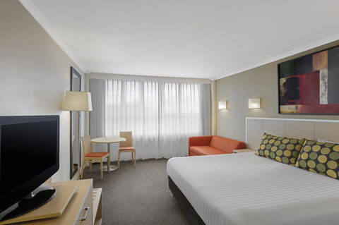 Mercure Newcastle - Accommodation Daintree 8