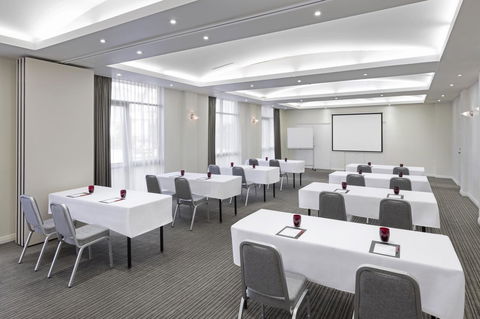 Mercure Newcastle - Accommodation Daintree 22