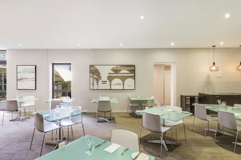 Mercure Newcastle - Accommodation Daintree 13