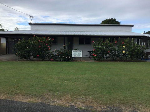 Hat Head Beach Cottage 1 - Accommodation Daintree 0