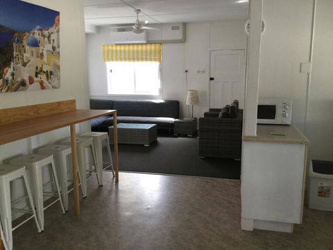 Hat Head Beach Cottage 1 - Accommodation Daintree 5