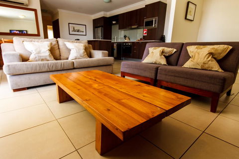 Byron Bay Hotel And Apartments - Accommodation Daintree 14