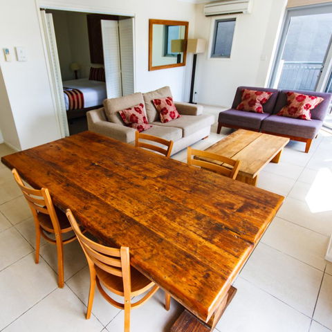 Byron Bay Hotel And Apartments - Accommodation Daintree 9