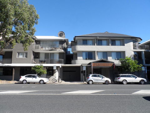 Byron Bay Hotel And Apartments - Accommodation Daintree 28