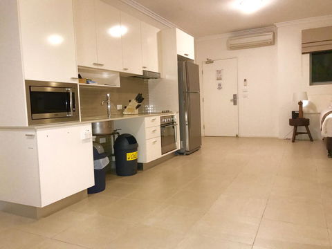 Byron Bay Hotel And Apartments - Accommodation Daintree 19