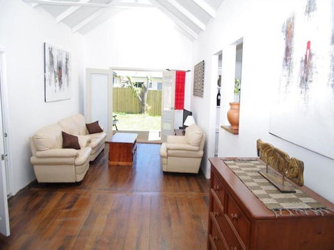 Jupiter, 3 Scott Street - Accommodation Daintree 0