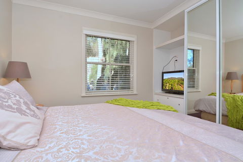 Villa 3br Chianti Villa Located Within Cypress Lakes Resort - Accommodation Daintree 14