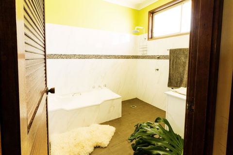 Coal D\' Vine VIEW - Cessnock NSW - Accommodation Daintree 16