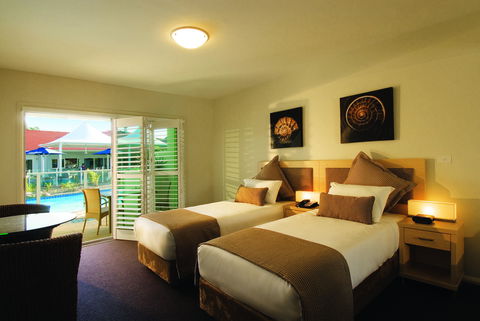 Oaks Port Stephens Pacific Blue Resort - Accommodation Daintree 6