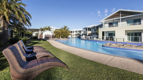 Oaks Port Stephens Pacific Blue Resort - Accommodation Daintree 2