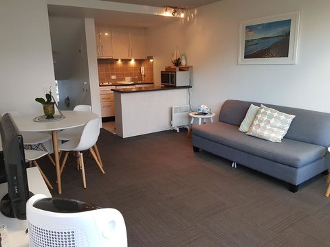 Manly Central Executive - Accommodation Daintree 9