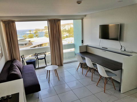 Manly Central Executive - Accommodation Daintree 3