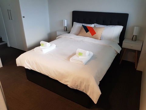 Manly Central Executive - Accommodation Daintree 14