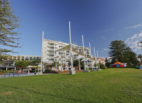 Oaks The Entrance Waterfront Suites - Accommodation Daintree 22