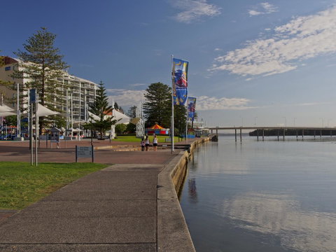 Oaks The Entrance Waterfront Suites - Accommodation Daintree 12