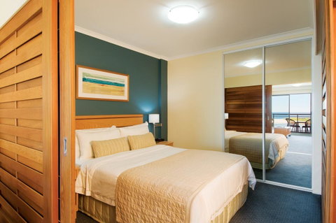 Oaks The Entrance Waterfront Suites - Accommodation Daintree 3