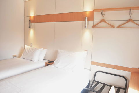 Ibis Budget - Gosford - Accommodation Daintree 9