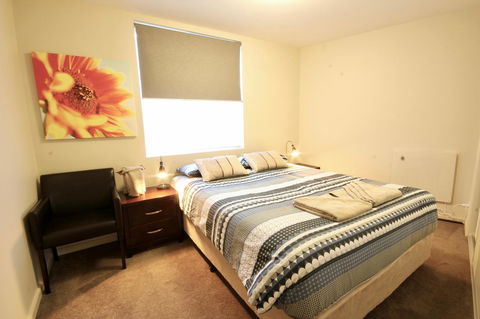 Full Circle Apartments - Accommodation Daintree 9