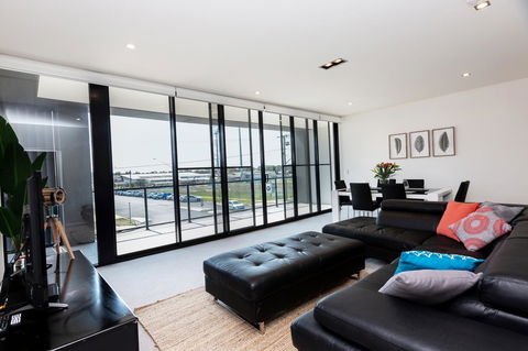 Brand New Executive Apartment - Accommodation Daintree 21