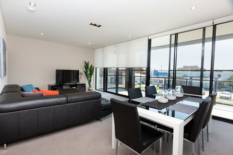 Brand New Executive Apartment - Accommodation Daintree 3