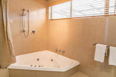 Belmont - Accommodation Daintree 11