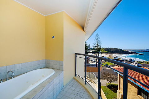 The Cove Yamba - Accommodation Daintree 8