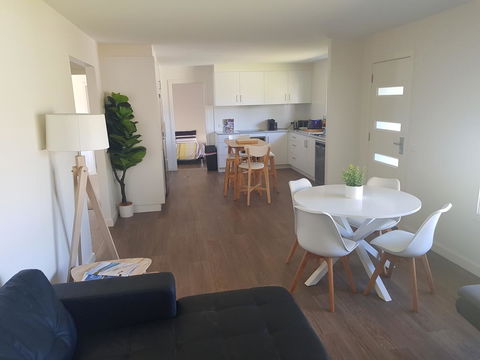 Golden Hill Cottage - Accommodation Daintree 8