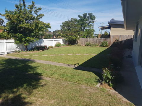 Golden Hill Cottage - Accommodation Daintree 12