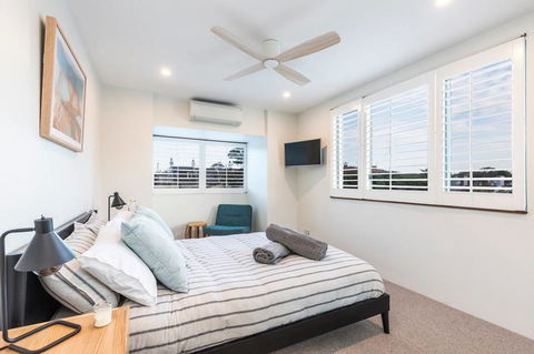 Nobbs Â· Executive 2 Storey Sydney Apartment With Pool - Accommodation Daintree 6