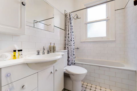 Drummoyne 3 Bedroom Home (62ALE) - Accommodation Daintree 7