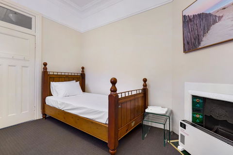Drummoyne 3 Bedroom Home (62ALE) - Accommodation Daintree 2