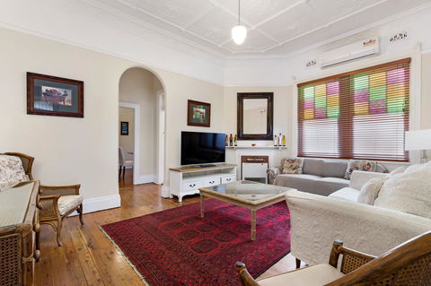 Drummoyne 3 Bedroom Home (62ALE) - Accommodation Daintree 1