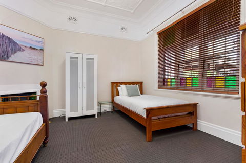 Drummoyne 3 Bedroom Home (62ALE) - Accommodation Daintree 6