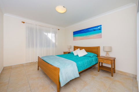 Ronald Avenue 1/65 - Shoal Bay - Accommodation Daintree 7