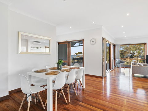 The Beach House Terrigal - Accommodation Daintree 3