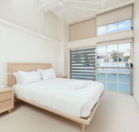 Waterfront Apartment on Sydney Harbour - Accommodation Daintree
