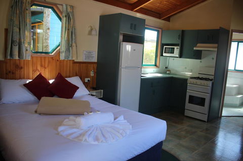 Lani\'s Holiday Island - Accommodation Daintree 10