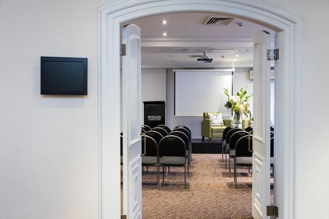 Rydges Camperdown - Accommodation Daintree 31