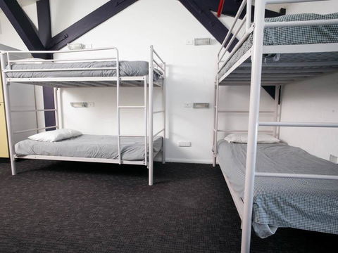 Railway Square YHA - Accommodation Daintree 2
