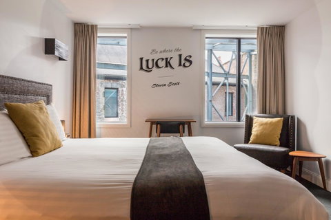The Lucky Hotel - Accommodation Daintree 20