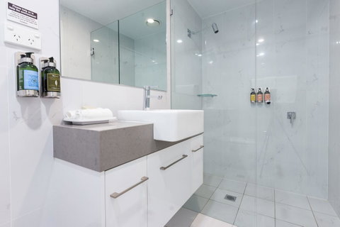The Lucky Hotel - Accommodation Daintree 21